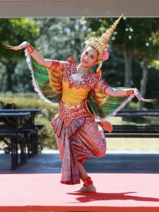 タイ舞踊 イベントカレンダー 野外民族博物館 リトルワールド